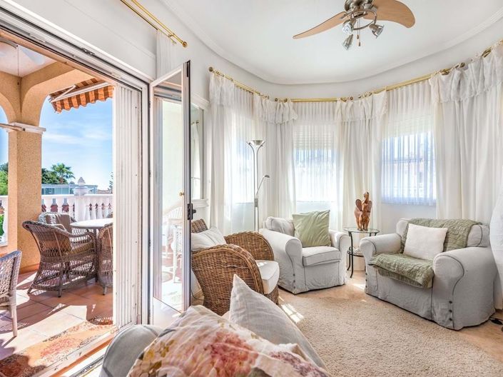 Image No.4-5 Bed Villa for sale