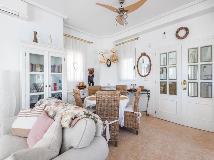 Image No.7-5 Bed Villa for sale