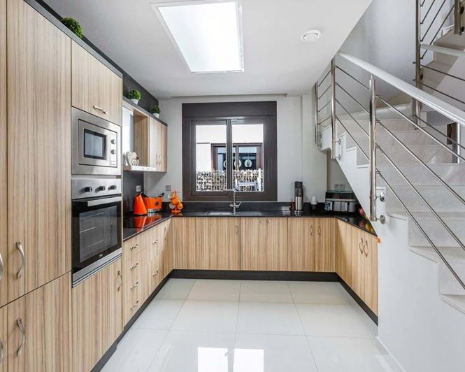 Image No.10-2 Bed Townhouse for sale