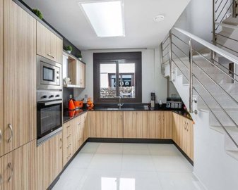 1447-496080-78d1f4f8b6655591b02d22fabb36a692d