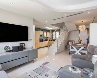 1447-496080-78d1f4f8b6655591b02d22fabb36a692d