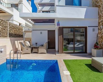 1447-496080-78d1f4f8b6655591b02d22fabb36a692d