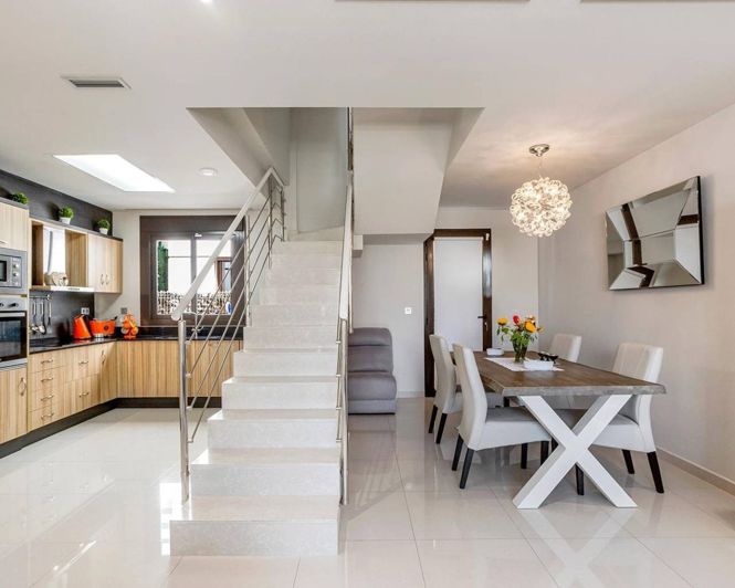 Image No.8-2 Bed Townhouse for sale