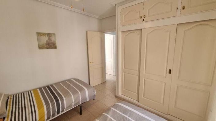 Image No.14-3 Bed Townhouse for sale