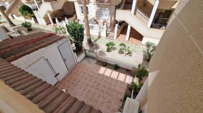 Image No.16-3 Bed Townhouse for sale