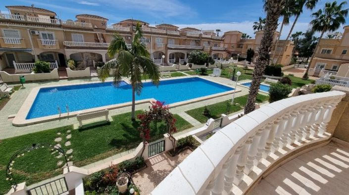 Image No.21-3 Bed Townhouse for sale