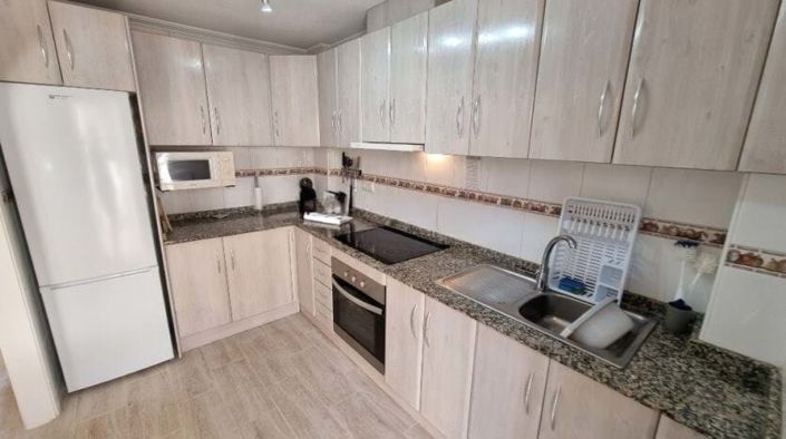 Image No.7-3 Bed Townhouse for sale