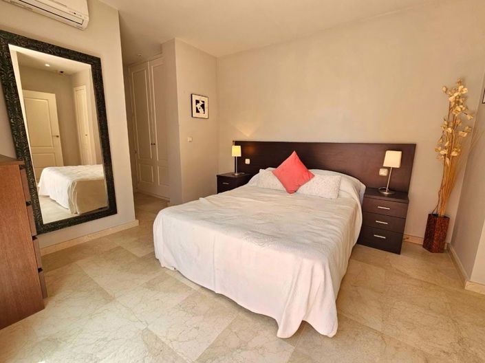 Image No.12-3 Bed Apartment for sale