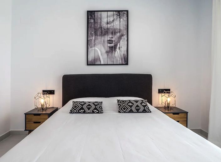 Image No.11-2 Bed Apartment for sale