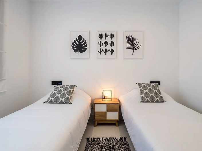 Image No.14-2 Bed Apartment for sale