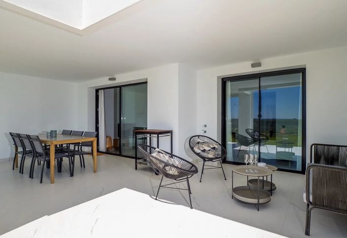 Image No.5-2 Bed Apartment for sale