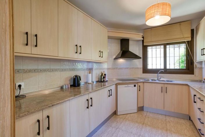 Image No.11-3 Bed Villa for sale