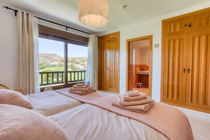 Image No.14-3 Bed Villa for sale