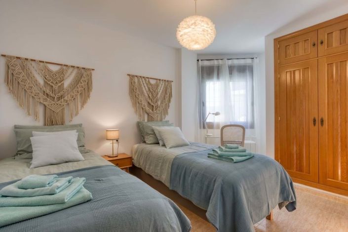 Image No.17-3 Bed Villa for sale