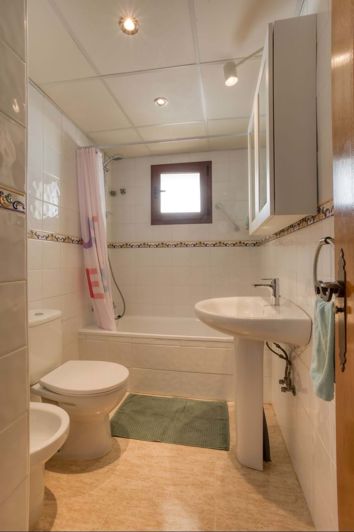 Image No.19-3 Bed Villa for sale