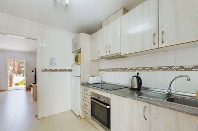 1447-507831-78d1f4f8b6655591b02d22fabb36a692d