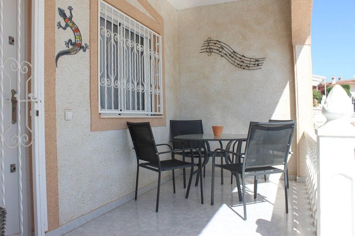 Image No.20-3 Bed Townhouse for sale