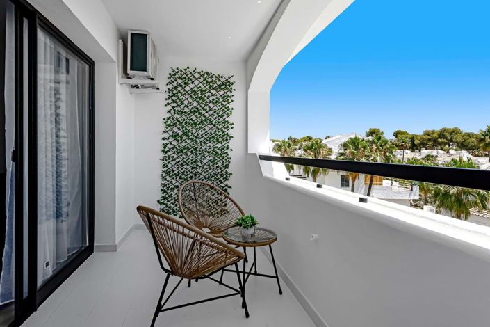 Image No.1-Appartement de 2 chambres à vendre à Mijas Costa