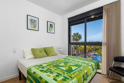 1447-511964-78d1f4f8b6655591b02d22fabb36a692d