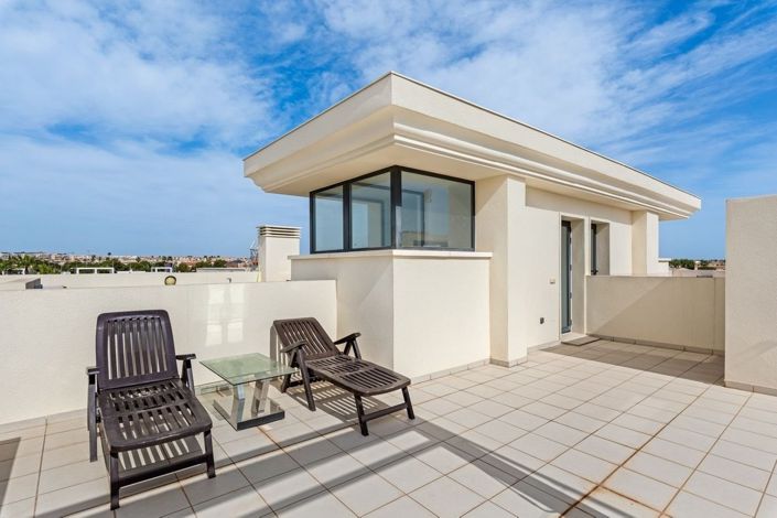 Image No.21-2 Bed Apartment for sale