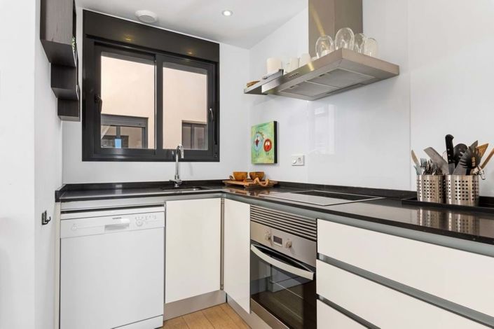 Image No.8-2 Bed Apartment for sale