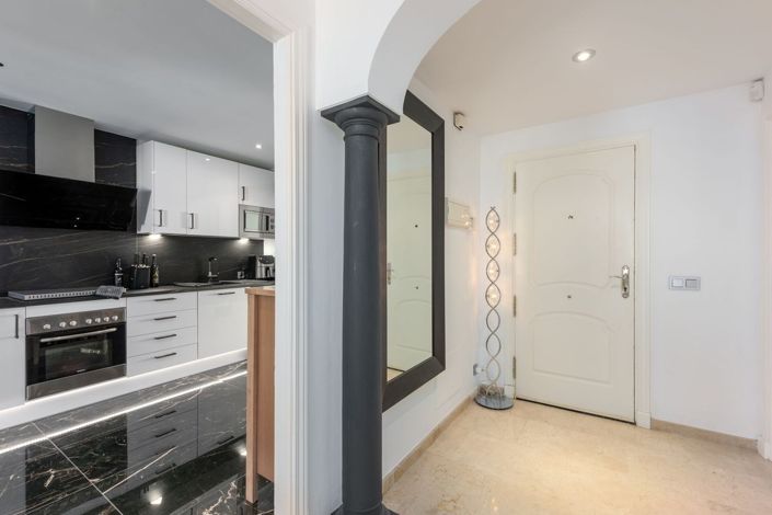 Image No.11-3 Bed Townhouse for sale