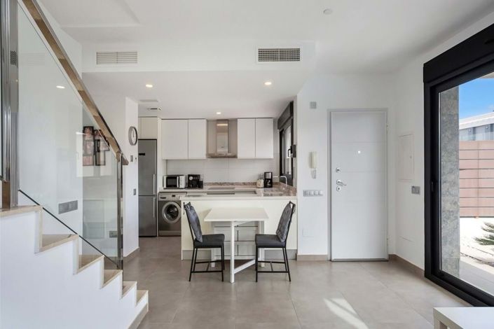 Image No.10-3 Bed Villa for sale