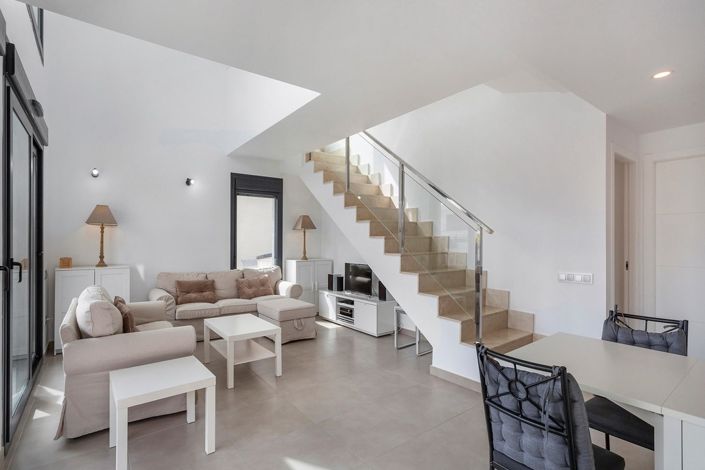 Image No.5-3 Bed Villa for sale