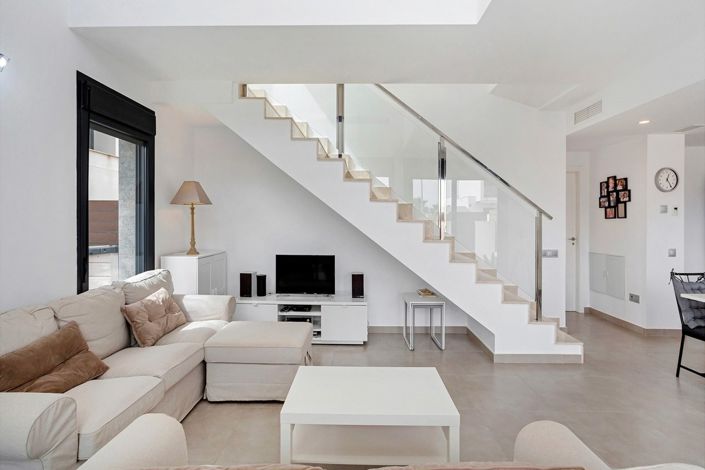 Image No.7-3 Bed Villa for sale