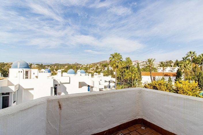 Image No.20-3 Bed Apartment for sale