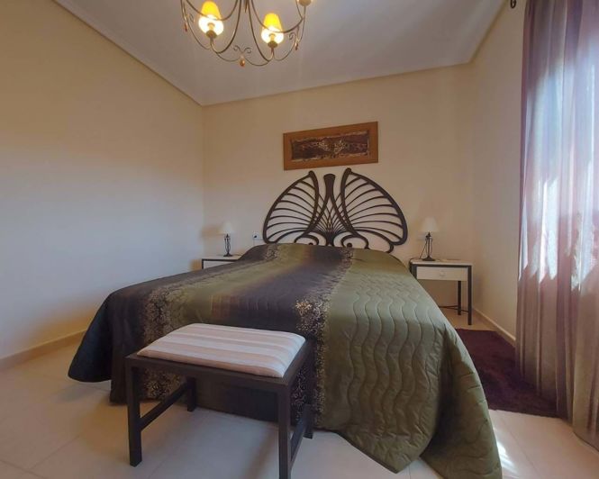 Image No.10-5 Bed Villa for sale