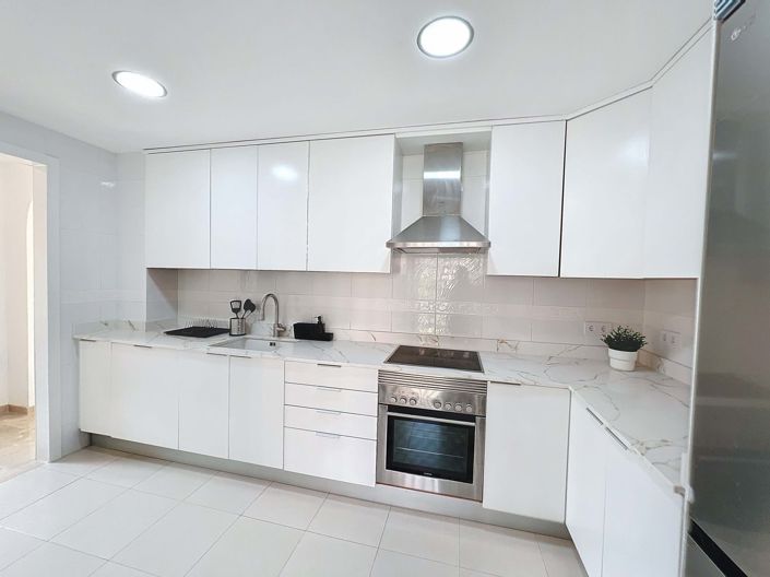 Image No.13-3 Bed Apartment for sale