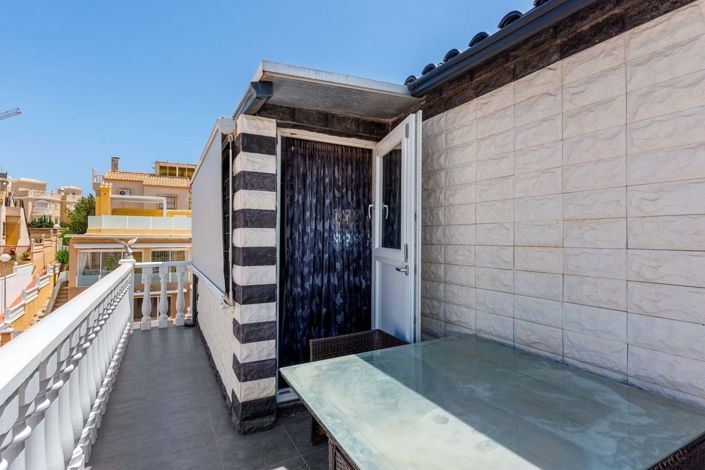 Image No.14-Villa de 4 chambres à vendre à Orihuela Costa