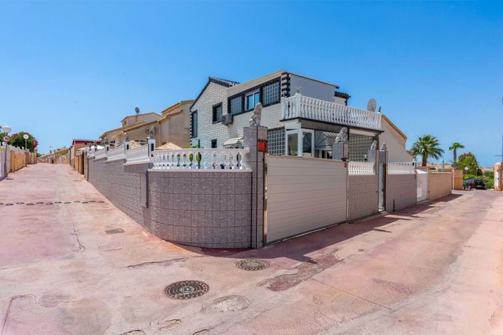 Image No.16-Villa de 4 chambres à vendre à Orihuela Costa