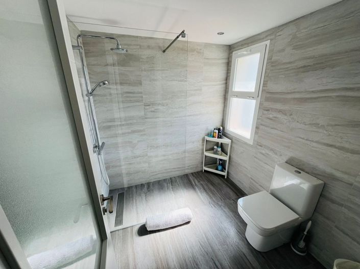 Image No.14-3 Bed Townhouse for sale