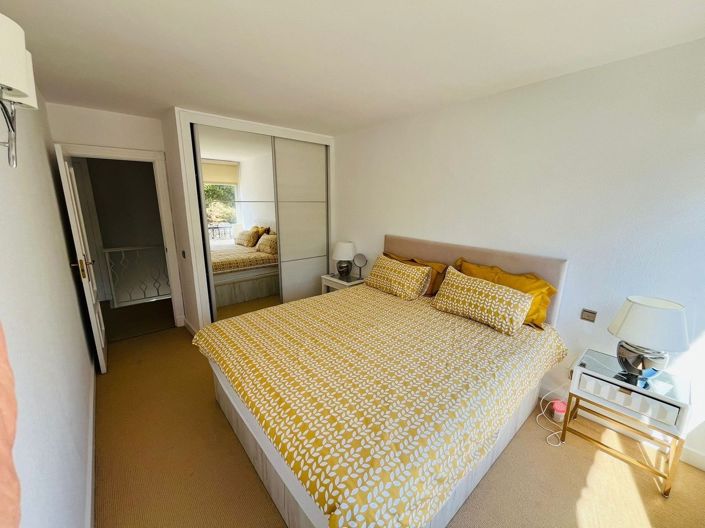 Image No.18-3 Bed Townhouse for sale