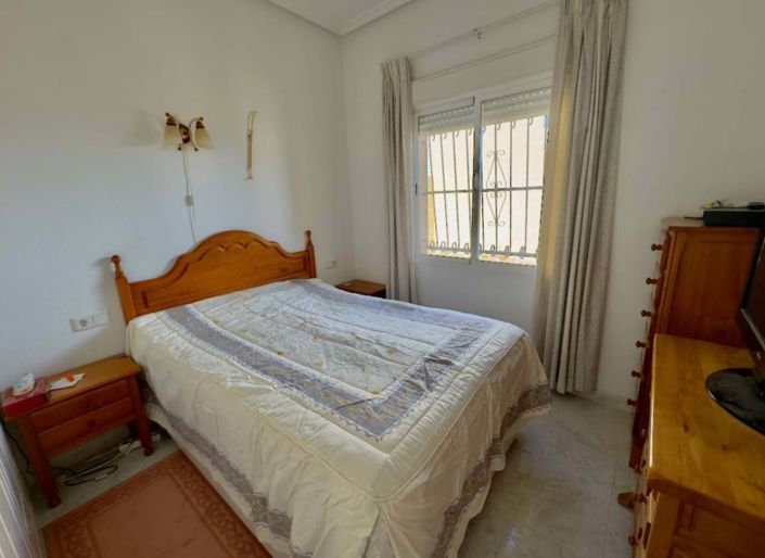 Image No.6-2 Bed Villa for sale