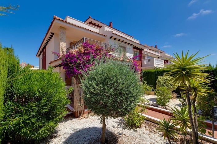 Image No.3-3 Bed Townhouse for sale