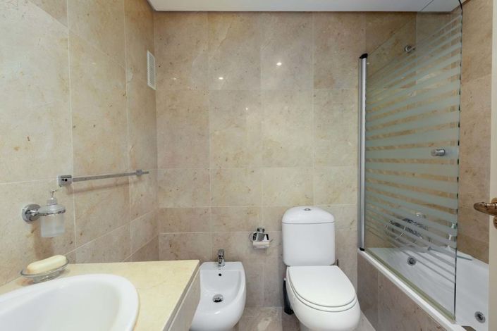 Image No.16-2 Bed Apartment for sale