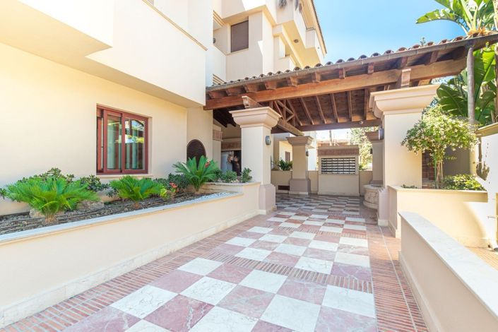 Image No.12-2 Bed Apartment for sale