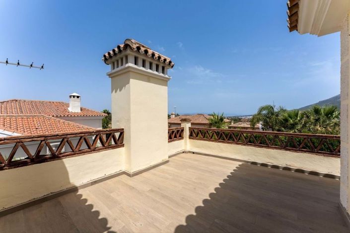 Image No.25-4 Bed Villa for sale