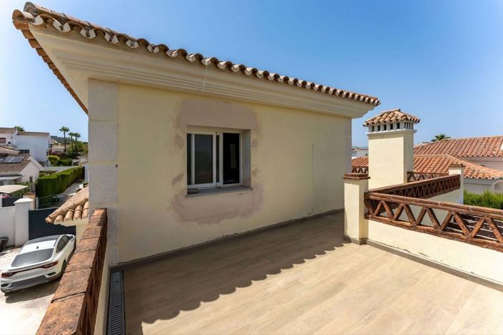 Image No.27-4 Bed Villa for sale