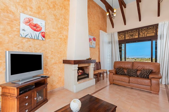 Image No.6-3 Bed Villa for sale