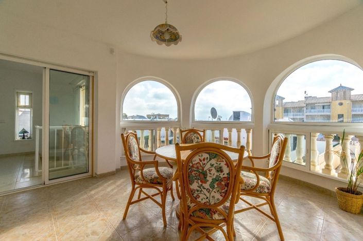 Image No.10-4 Bed Villa for sale