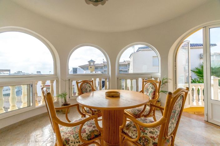 Image No.11-4 Bed Villa for sale