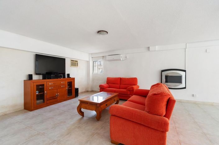 Image No.12-4 Bed Villa for sale