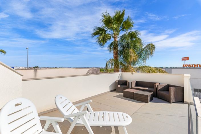 Image No.17-3 Bed Villa for sale