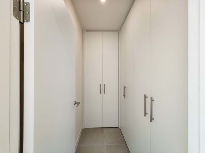 Image No.11-3 Bed Townhouse for sale