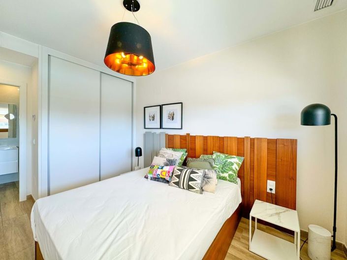 Image No.11-2 Bed Apartment for sale