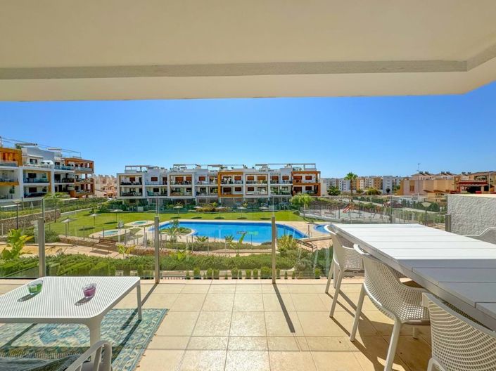 Image No.4-2 Bed Apartment for sale